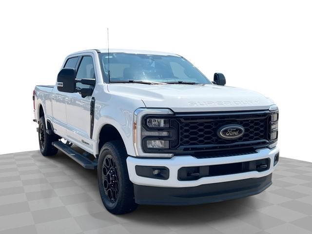 2025 Ford F-250 LARIAT in White — front three-quarter view