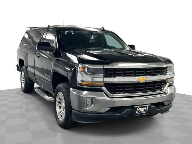 2018 Chevrolet Silverado 1500 LT in Black — front three-quarter view