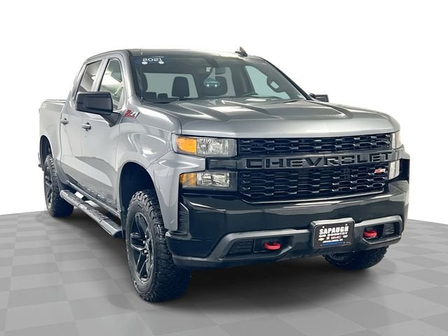 2021 Chevrolet Silverado 1500 Custom Trail Boss in Satin Steel Metallic — front three-quarter view