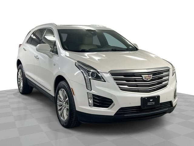 2018 Cadillac XT5 Luxury AWD in Crystal White Tricoat — front three-quarter view