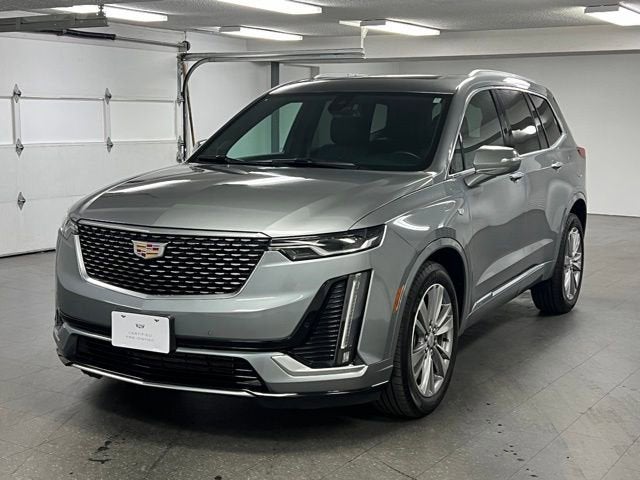 2024 Cadillac XT6 Premium Luxury in Argent Silver Metallic — front three-quarter view
