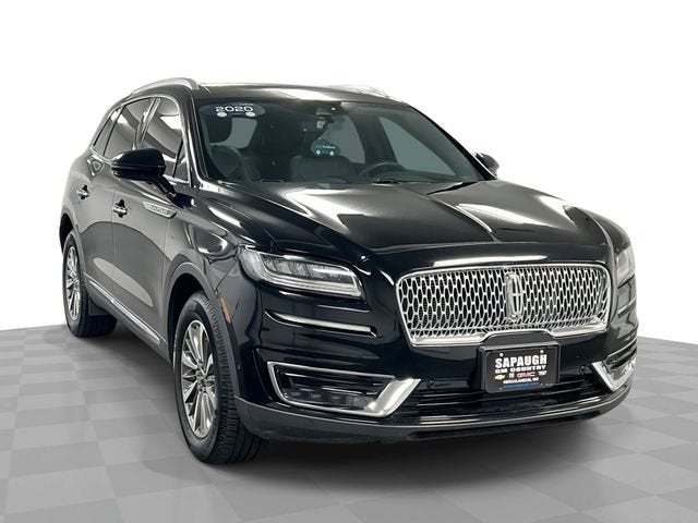 2020 Lincoln Nautilus Reserve in Black — front three-quarter view